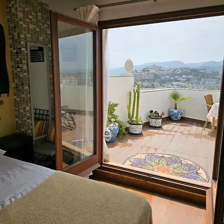 La Garita Guest house *